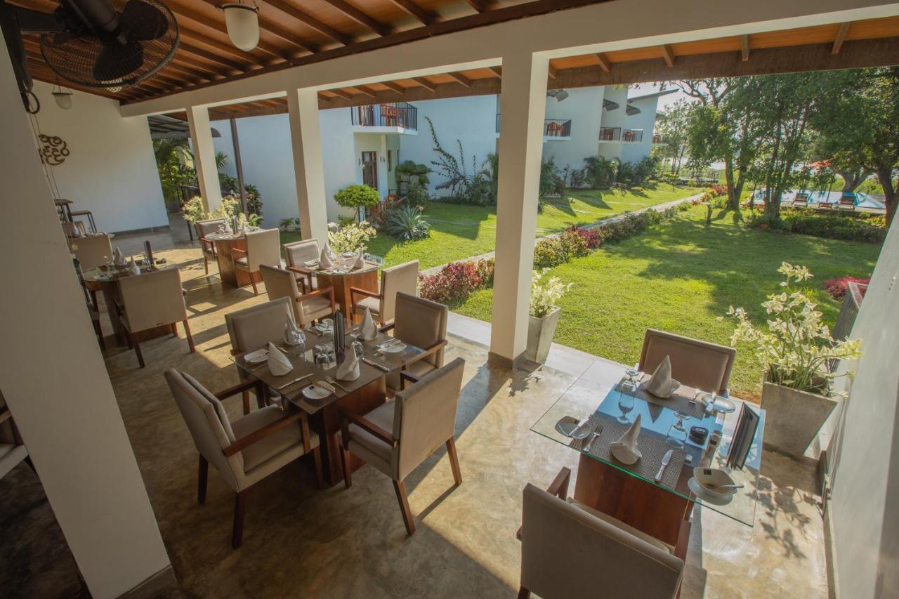 Sigiriya Wewa Addara Hotel - Hotel By The Lake Exterior photo